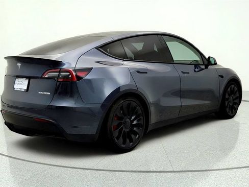 Used 2023 Tesla Model Y Long Range AWD/4WD image 5