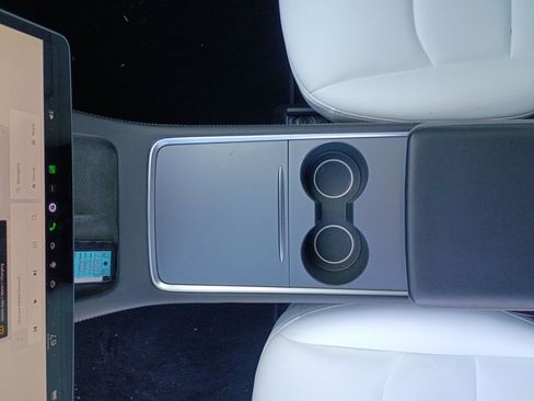 Used 2023 Tesla Model Y Long Range image 24