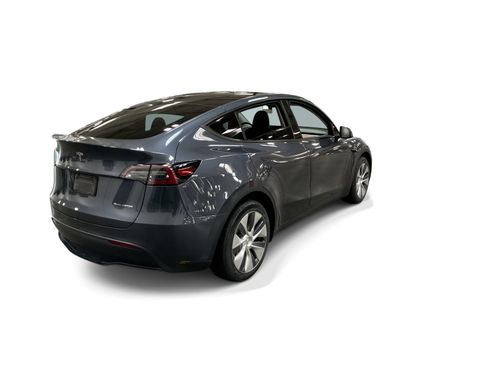 Certified 2023 Tesla Model Y Long Range AWD/4WD image 6