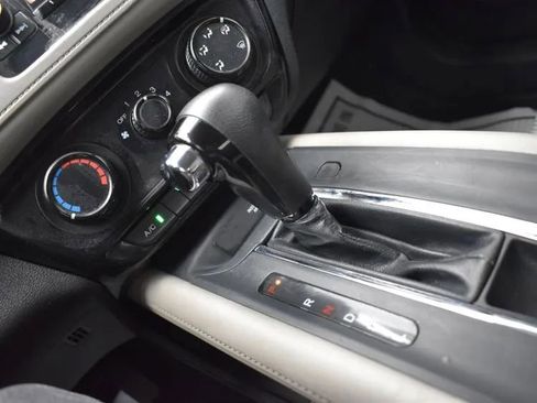 Used 2021 Honda HR-V LX image 33