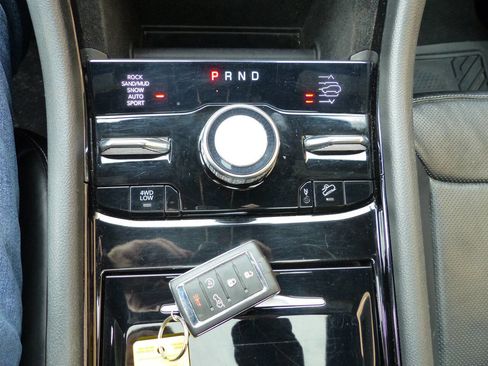 Used 2022 Jeep Grand Cherokee L Overland image 43