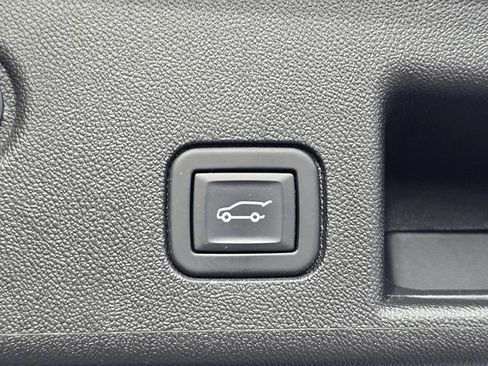 Used 2022 Chevrolet Equinox LT image 27