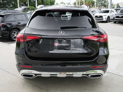 Used 2023 Mercedes-Benz GLC 300 4MATIC image 25