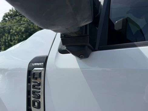 Used 2023 Ford F250 Lariat AWD/4WD image 10
