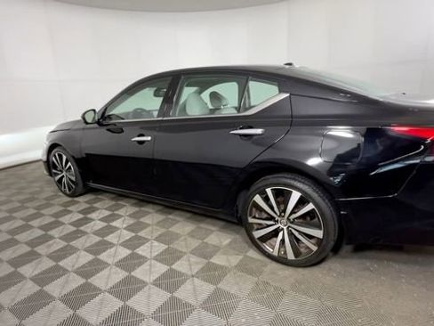 Used 2021 Nissan Altima 2.5 Platinum AWD/4WD image 8