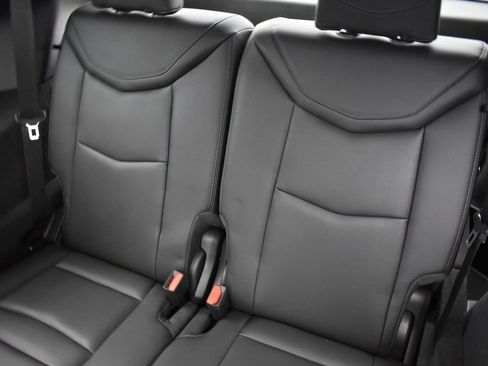 Used 2024 Cadillac XT6 Premium Luxury w/ Technology Package image 28