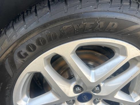 Used 2015 Ford Fusion SE image 15