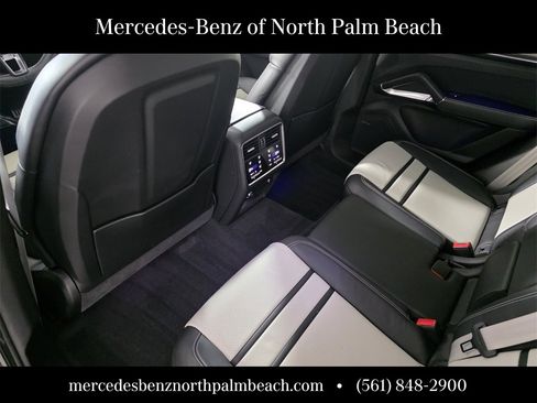Used 2023 Porsche Cayenne Turbo image 15