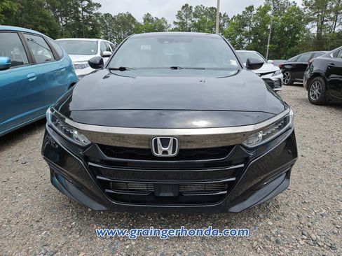 Used 2019 Honda Accord Sport image 3