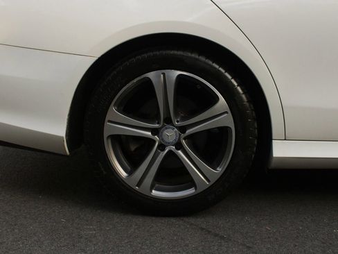 Used 2017 Mercedes-Benz E 300 image 5