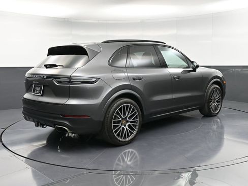 Certified 2022 Porsche Cayenne image 8