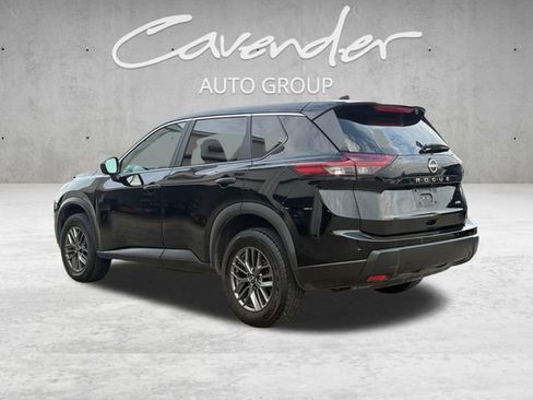 Used 2024 Nissan Rogue S AWD/4WD image 14