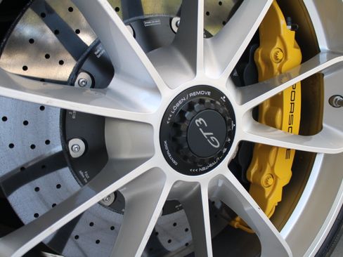 Used 2018 Porsche 911 GT3 RWD image 12