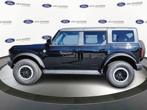 New 2025 Ford Bronco Outer Banks w/ Sasquatch Package image 2