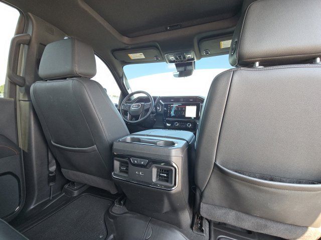 Used 2024 GMC Sierra 2500 AT4 w/ AT4 Premium Plus Package AWD/4WD image 18