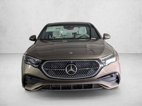 New 2026 Mercedes-Benz E 450 4MATIC Sedan image 5