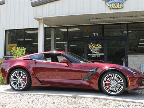 Used 2016 Chevrolet Corvette Z06 w/ 3LZ Preferred Equipment Group RWD image 19