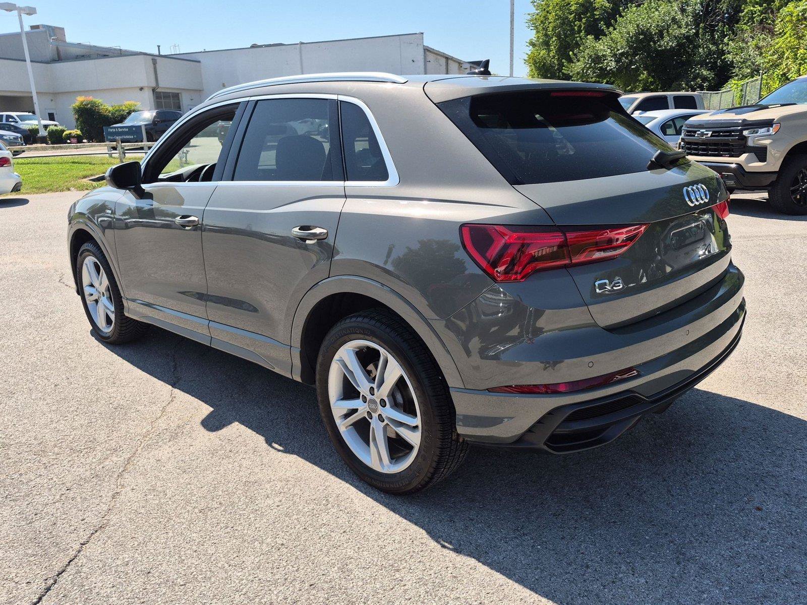 Used 2020 Audi Q3 2.0T Premium Plus w/ Premium Plus Package AWD/4WD image 3