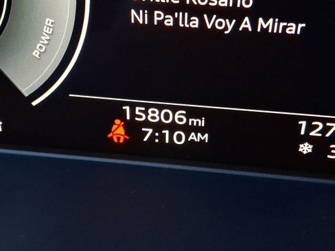 Used 2024 Audi Q5 e Premium image 14