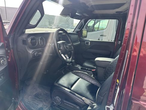 Used 2021 Jeep Gladiator Overland image 5