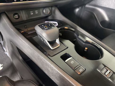 Used 2025 Nissan Rogue SL w/ Tech Package image 21