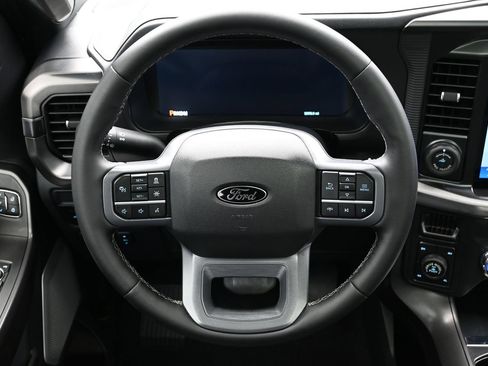 Used 2025 Ford F150 Lariat w/ Equipment Group 502A High AWD/4WD image 15