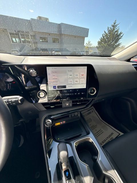 Used 2025 Lexus NX 350 AWD w/ Accessory Package (2T) image 2