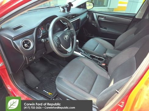 Used 2019 Toyota Corolla LE FWD image 8