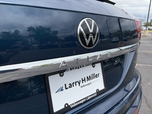 Used 2020 Volkswagen Atlas Cross Sport SE AWD/4WD image 27