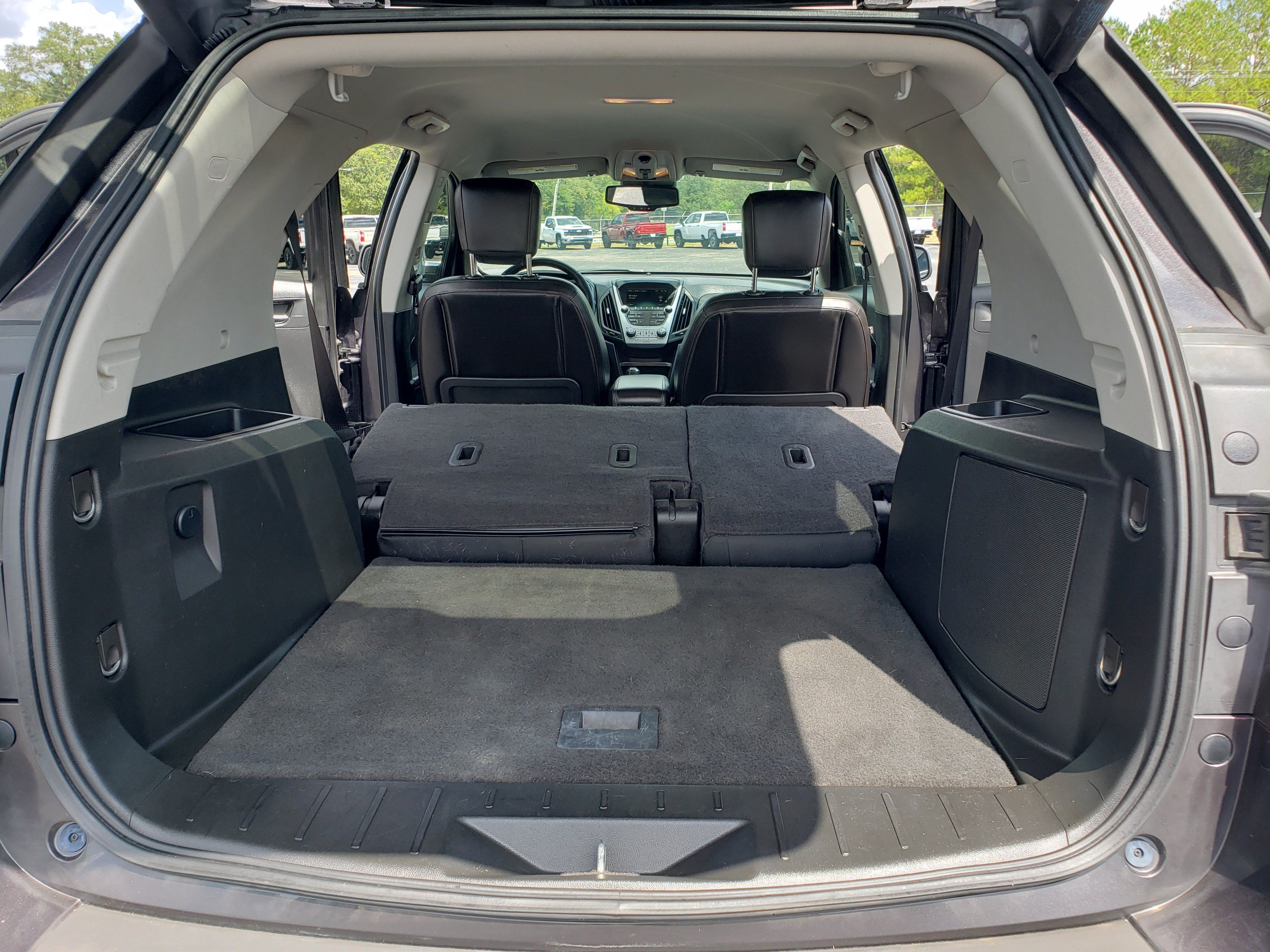 Used 2016 Chevrolet Equinox LTZ w/ Enhanced Convenience Package FWD image 11