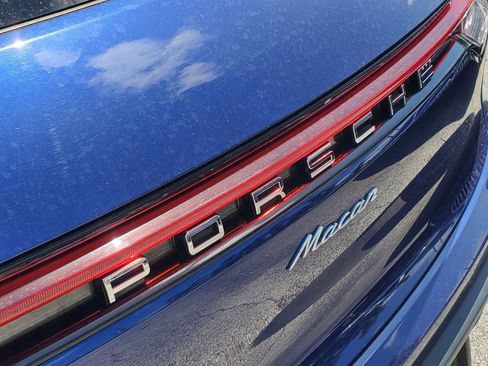 Used 2024 Porsche Macan AWD/4WD image 6