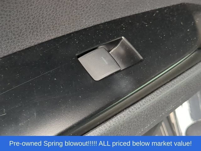 Used 2025 Toyota Camry SE FWD image 36