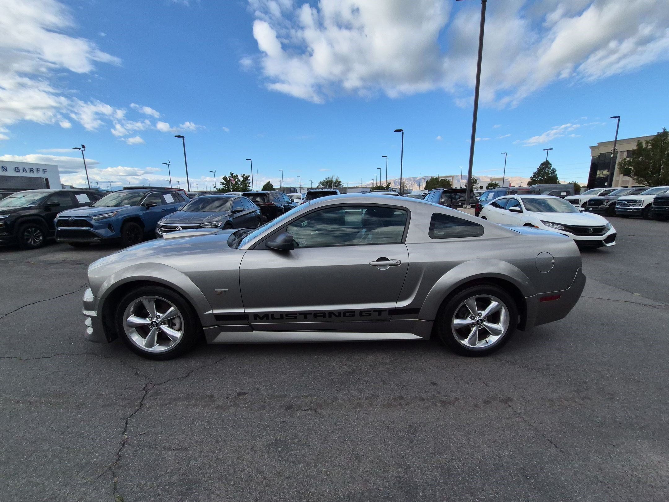 Used 2008 Ford Mustang GT Premium RWD image 9