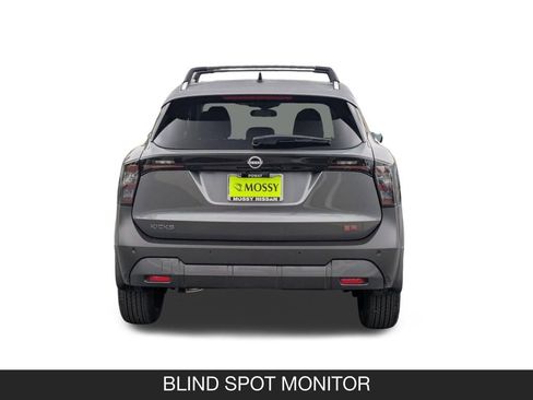 New 2026 Nissan Kicks SR FWD image 9