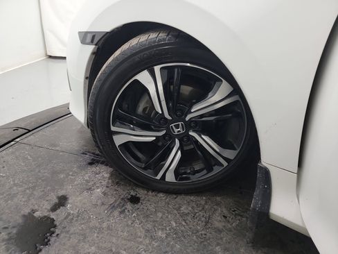 Used 2016 Honda Civic Touring image 30