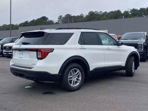 New 2026 Ford Explorer Active AWD/4WD image 3