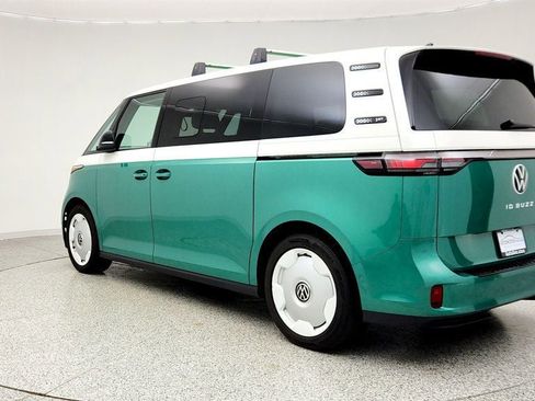 Used 2025 Volkswagen ID. Buzz 1st Edition RWD image 7