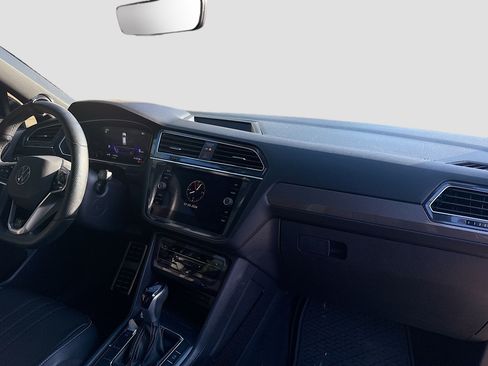 Used 2023 Volkswagen Tiguan SE R-Line FWD image 30