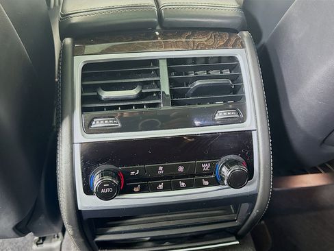 Used 2020 BMW M760i xDrive w/ Luxury Rear Seating Package image 25