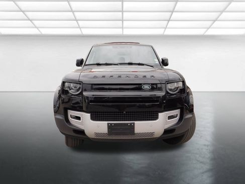 Used 2024 Land Rover Defender 90 S image 3