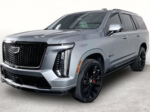 Used 2025 Cadillac Escalade V w/ LPO, ONYX Package AWD/4WD image 14