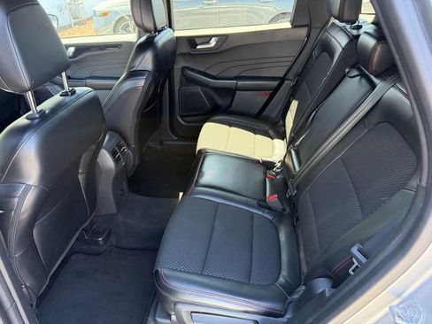 Used 2024 Ford Escape ST-Line FWD image 5