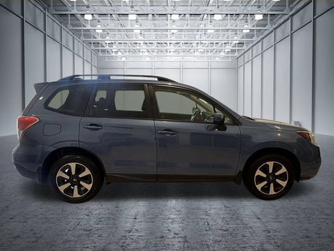 Used 2017 Subaru Forester 2.5i Premium w/ All-Weather Package AWD/4WD image 4