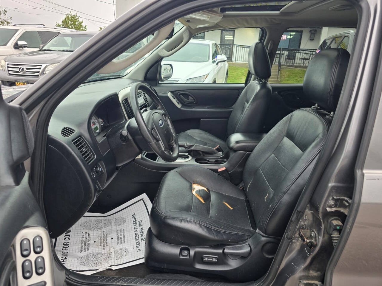 Used 2005 Ford Escape Limited FWD image 7