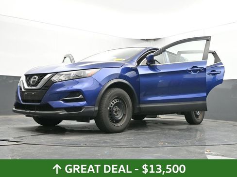 Used 2020 Nissan Rogue Sport S image 70