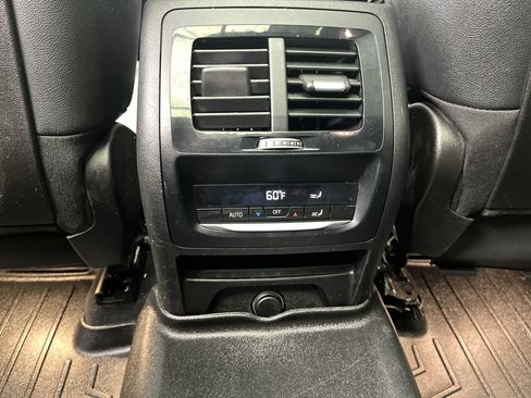 Used 2018 BMW X3 xDrive30i w/ Premium Package image 13