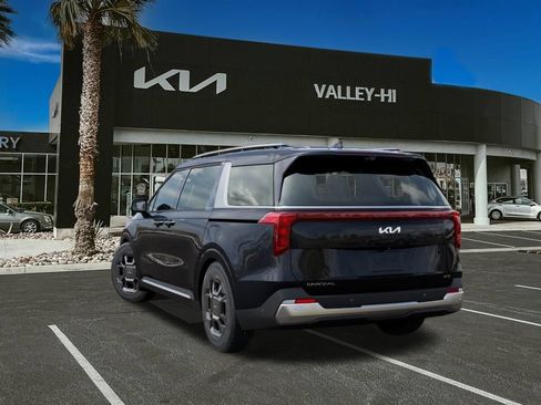 New 2026 Kia Carnival SX FWD image 4