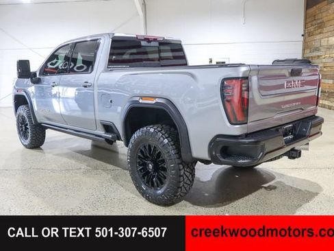 Used 2024 GMC Sierra 2500 AT4X AWD/4WD image 3