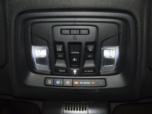 Used 2025 GMC Sierra 2500 AT4 w/ AT4 Premium Plus Package AWD/4WD image 53