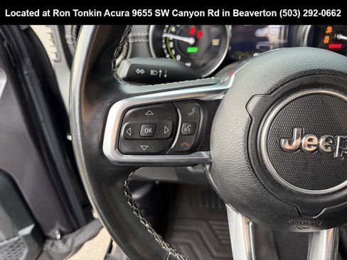Used 2022 Jeep Wrangler Unlimited Sahara image 13